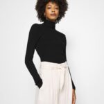 Anna Field nők jumper fekete RTVD835