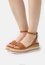Anna Field nők platform szandál konyak RTVD1474